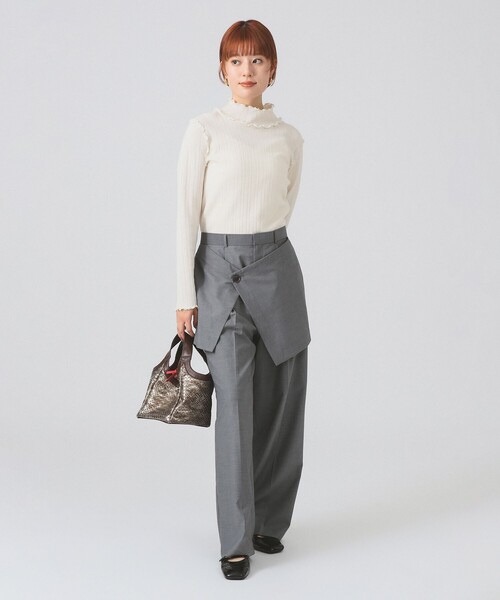 Ray BEAMS(レイビームス)の「【4/2値下げ】ランダム リブ メロー ハイネック カットソー(Tシャツ/カットソー・レディース・クリーム/ブラック/オフホワイト・ONE SIZE)」の4枚目の写真