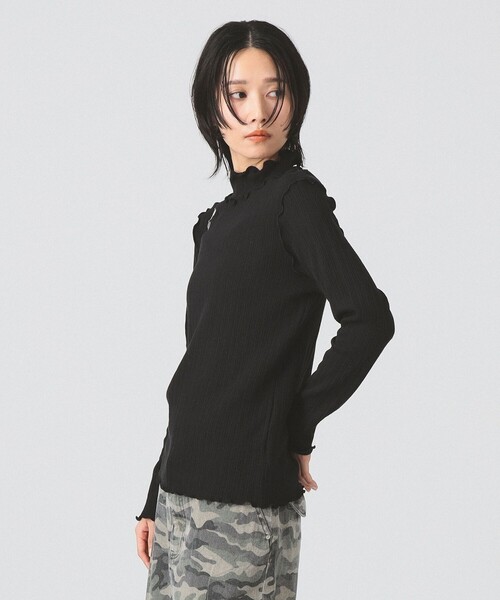 Ray BEAMS（レイビームス）の「ランダム リブ メロー ハイネック カットソー（Tシャツ/カットソー・レディース・クリーム/ブラック/オフホワイト・ONE SIZE）」の4枚目の写真