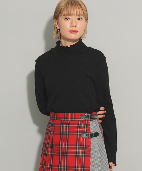 Ray BEAMS（レイビームス）の「ランダム リブ メロー ハイネック カットソー（Tシャツ/カットソー・レディース・クリーム/ブラック/オフホワイト・ONE SIZE）」の6枚目の写真