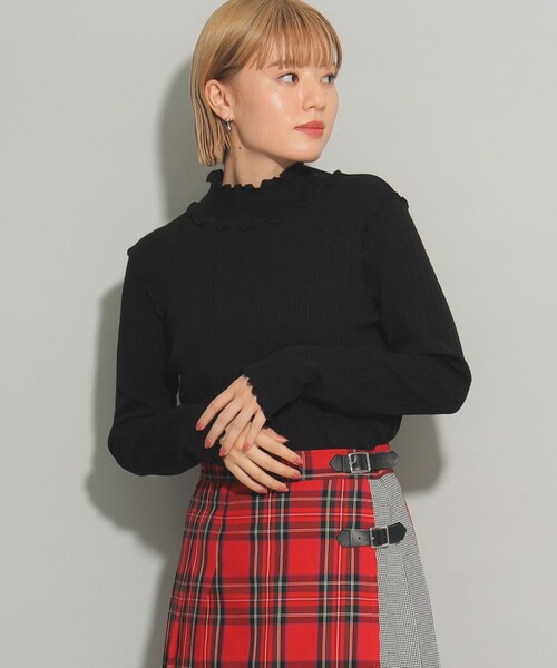 Ray BEAMS（レイビームス）の「ランダム リブ メロー ハイネック カットソー（Tシャツ/カットソー・レディース・クリーム/ブラック/オフホワイト・ONE SIZE）」の7枚目の写真