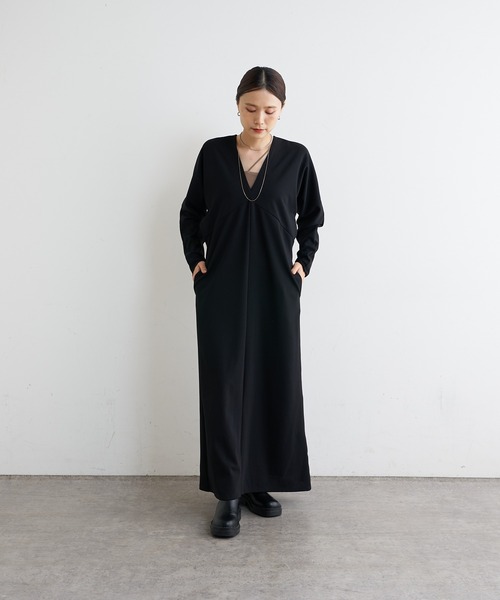 Omekashi（オメカシ）の「Onf(オンフ)  カットジョーゼットVドレス（ワンピース・レディース・ブラック/ベージュ・38/36）」の13枚目の写真