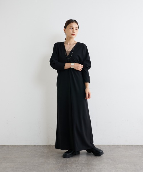 Omekashi（オメカシ）の「Onf(オンフ)  カットジョーゼットVドレス（ワンピース・レディース・ブラック/ベージュ・38/36）」の19枚目の写真