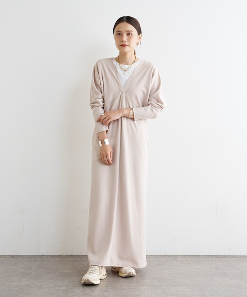 Omekashi（オメカシ）の「Onf(オンフ)  カットジョーゼットVドレス（ワンピース・レディース・ブラック/ベージュ・38/36）」の3枚目の写真