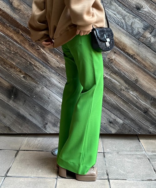 mi via loca(ミヴィアロカ)の「ストレッチフレアパンツ(その他パンツ・レディース・ブラック/ダークグリーン/マスタード/モカ/ライトグリーン/コーラル/ピンク/グリーン/ブラウン・FREE)」の21枚目の写真