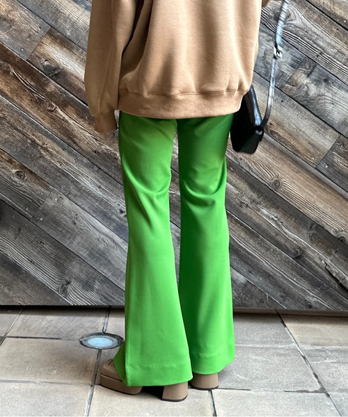 mi via loca(ミヴィアロカ)の「ストレッチフレアパンツ(その他パンツ・レディース・ブラック/ダークグリーン/マスタード/モカ/ライトグリーン/コーラル/ピンク/グリーン/ブラウン・FREE)」の20枚目の写真