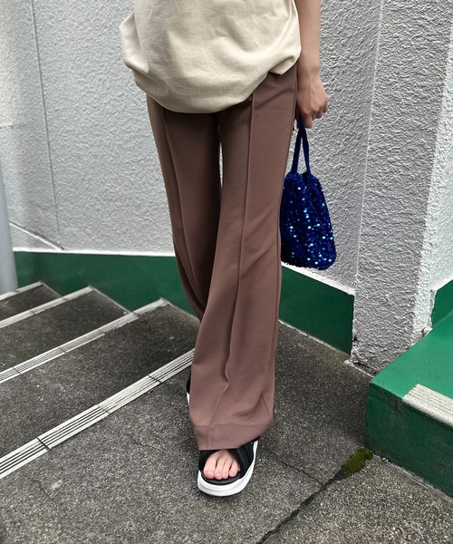 cycle by myob ニットフレアパンツ cycle by myob ニットフレアパンツ カッコよく穿ける大人の花柄