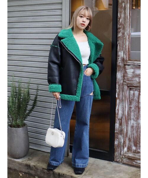 EVRIS（エヴリス）の「【WEB限定】 ボールチェーンミニショルダーバッグ（ショルダーバッグ・レディース・ホワイト/ブラック/レッド/グリーン・FREE）」の6枚目の写真