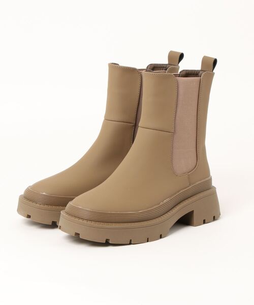 Fabby fabby（ファビィーファビィー）の「マットトラックソールサイドゴアショートブーツ（ブーツ・レディース・カーキ/ベージュ/ブラック・LARGE/MEDIUM/SMALL）」の7枚目の写真