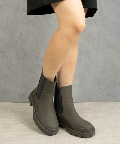 Fabby fabby（ファビィーファビィー）の「マットトラックソールサイドゴアショートブーツ（ブーツ・レディース・カーキ/ベージュ/ブラック・LARGE/MEDIUM/SMALL）」の19枚目の写真