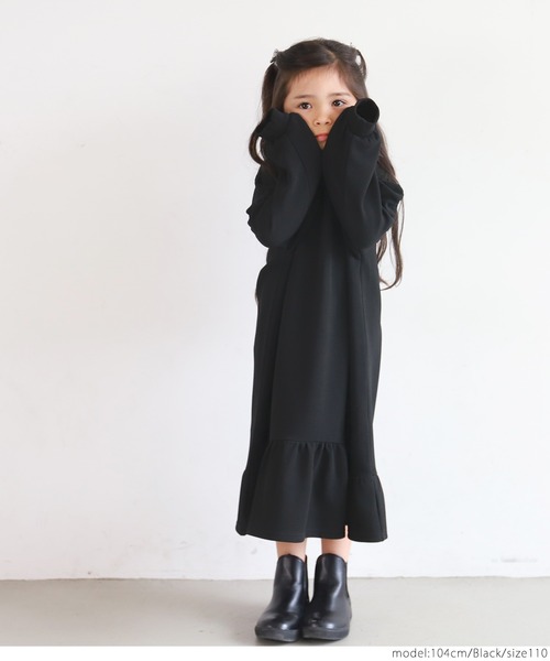 coca(coca)(コカ)の「キッズ エンボス裾フリルワンピース(ワンピース・キッズ・ブラック/ピンク系その他・100/110/120/130)」の9枚目の写真