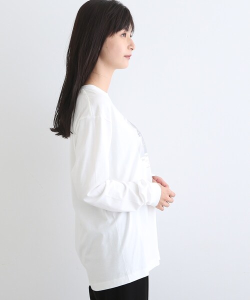 INDIVI(インディヴィ)の「【LIFE】オーガニック メッセージロゴロングTシャツ(Tシャツ/カットソー・レディース・ホワイト/ライトベージュ/ホワイト系・13/38)」の16枚目の写真