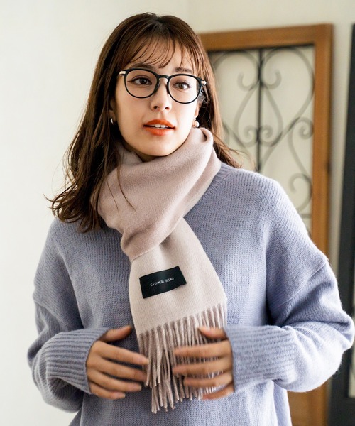 macocca（マコッカ）の「シルケットウールカシミヤブレンド  無地 マフラー（マフラー・レディース・グレー/アイボリー/ライトピンク/ライトベージュ/モカ/ラベンダー/サックスブルー/カーキ/グレイッシュベージュ・FREE）」の6枚目の写真