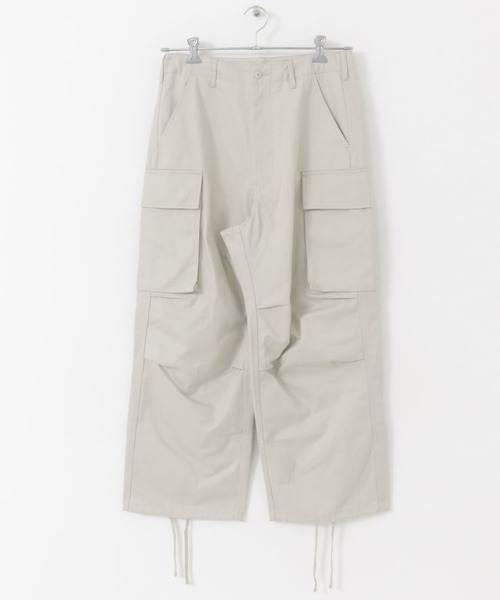 URBAN RESEARCH（アーバンリサーチ）の「URBAN RESEARCH iD　T/Cヘリンボンオーバーカーゴパンツ（その他パンツ・メンズ・カーキ/ライトベージュ・LARGE/MEDIUM）」の2枚目の写真
