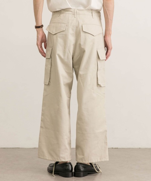 URBAN RESEARCH（アーバンリサーチ）の「URBAN RESEARCH iD　T/Cヘリンボンオーバーカーゴパンツ（その他パンツ・メンズ・カーキ/ライトベージュ・LARGE/MEDIUM）」の3枚目の写真