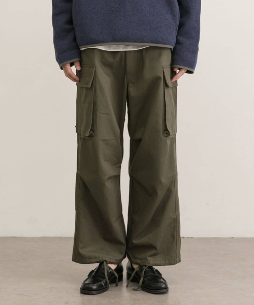 URBAN RESEARCH（アーバンリサーチ）の「URBAN RESEARCH iD　T/Cヘリンボンオーバーカーゴパンツ（その他パンツ・メンズ・カーキ/ライトベージュ・LARGE/MEDIUM）」の5枚目の写真
