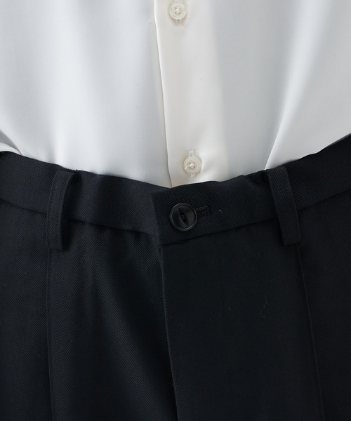 ITTI（イッチ）の「【ITTI×Lui's / イッチ×ルイス】Exclusive JOGGER SLACKS/GABA(ジョガースラックス)(セットアップ対応)（スラックス・メンズ・ブラック/チャコールグレー・1/2）」の6枚目の写真