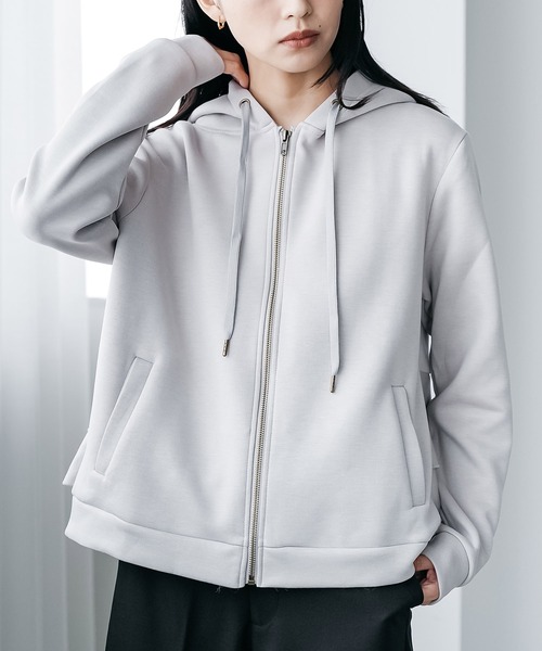 mili an deni（ミリアンデニ）の「バックフリル前開きジップパーカー（パーカー・レディース・アッシュグレー/ブラック/ブラウン/ピンク/ブルー/アイボリー・M/L）」の17枚目の写真