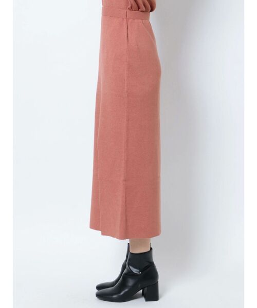 LAGUNAMOON（ラグナムーン）の「【WEB限定】スリットロングニットスカート（スカート・レディース・グリーン/ベージュ/ピンク/ブラウン・FREE）」の6枚目の写真