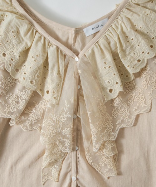 OLUPIC（オルピック）の「OLUPIC/【WEB限定】ダブルレースオフショルフリルブラウス（シャツ/ブラウス・レディース・ブラック/ホワイト/ベージュ・FREE）」の6枚目の写真