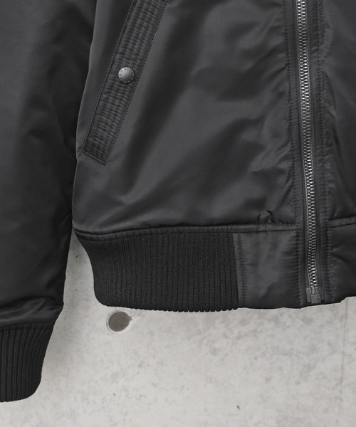 Alpha Industries（アルファインダストリーズ）の「ALPHA アルファ TA1571 BIGサイズ THERMOLITE フーデッドリブ ジャケット（ミリタリージャケット・メンズ・ブラック/グレー系その他・2L/5L/3L/4L）」の11枚目の写真