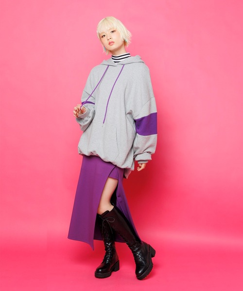 PUNYUS(プニュズ)の「バイカラーパーカー(パーカー・レディース・ネイビー/杢グレー/グリーン/ブラック・3/4)」の13枚目の写真