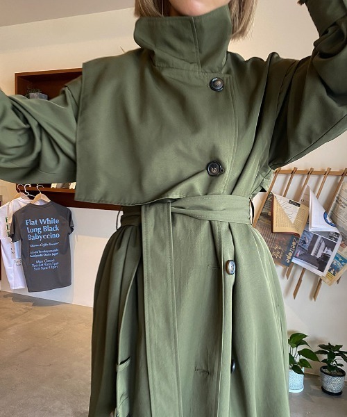 ISOOK（アイスー）の「2way over trench coat / 2wayオーバートレンチコート（mako original item）（トレンチコート・レディース・カーキ/ベージュ・FREE）」の6枚目の写真