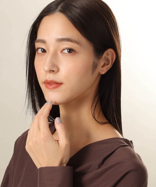 COCOSHNIK(ココシュニック)の「【WEB限定】K10イニシャルK スタッドピアス(片耳用)(ピアス(両耳用)・レディース・ホワイト系その他7・00)」の7枚目の写真
