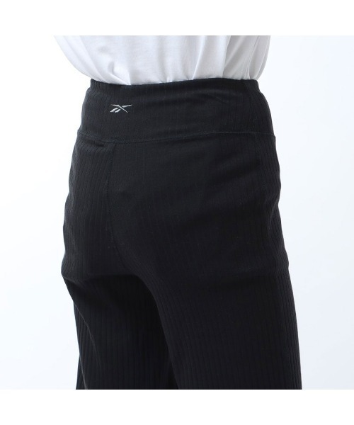 Reebok(リーボック)の「ヨガ リブパンツ / YOGA RIB PANT(その他パンツ・レディース・ブラック・LARGE/MEDIUM/SMALL/X-LARGE/X-SMALL)」の6枚目の写真