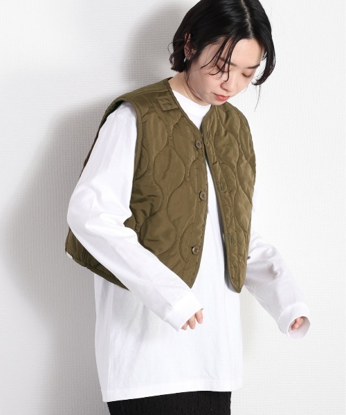 cepo（セポ）の「ショートキルトベスト　2WAY（ベスト・レディース・イエロー/オフホワイト/オリーブ・M）」の3枚目の写真