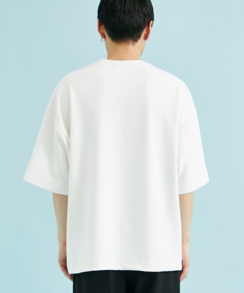 CITY TOKYO（シティトウキョウ）の「オーバーサイズダンボール半袖Tシャツ｜接触冷感/吸水速乾/抗菌防臭/UVカット/ハイストレッチ（Tシャツ/カットソー・メンズ・ホワイト/グレー/グレイッシュベージュ/ブラック・1/2/3）」の10枚目の写真