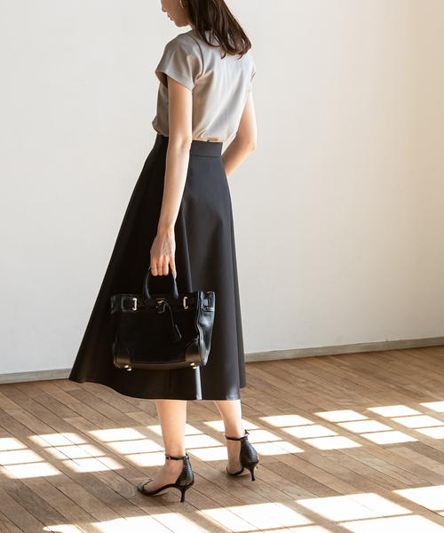 Noble（ノーブル）の「《追加5》スビンコットンスムースコンパクトTシャツ（Tシャツ/カットソー・レディース・グリーン/ホワイト/ブラック/ライトグレー・FREE）」の10枚目の写真