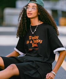 オーバーサイズ グラフィックプリント半袖クルーネックTシャツ
