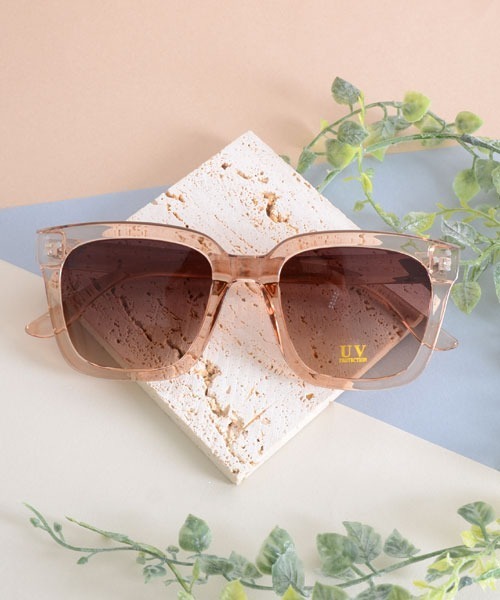 TONE SELECT GOODS（トーンセレクトグッズ）の「【urge select】 ワイド スクエアサングラス UVカット（サングラス・レディース・クリア/クリアブラウン/ブラック系/ブラック系1/ブラック系2/ブラウン系/ブラック・FREE）」の7枚目の写真