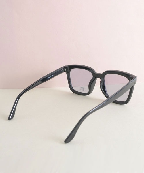 TONE SELECT GOODS（トーンセレクトグッズ）の「【urge select】 ワイド スクエアサングラス UVカット（サングラス・レディース・クリア/クリアブラウン/ブラック系/ブラック系1/ブラック系2/ブラウン系/ブラック・FREE）」の8枚目の写真