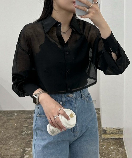 EPIMI E'PIMMY（エピミエピミー）の「シアークロップドシャツ（シャツ/ブラウス・レディース・ブラック/ブルー/オフホワイト・MEDIUM）」の3枚目の写真