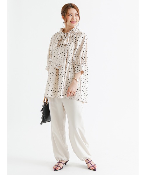 Te chichi（テチチ）の「麻調裾ドロストパラシュートカーゴパンツ（カーゴパンツ・レディース・モカ/オフホワイト/ネイビー・ﾌﾘ-）」の5枚目の写真