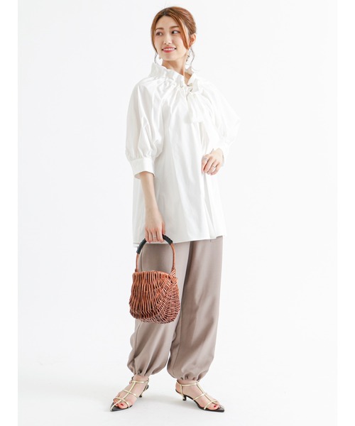 Te chichi（テチチ）の「麻調裾ドロストパラシュートカーゴパンツ（カーゴパンツ・レディース・モカ/オフホワイト/ネイビー・ﾌﾘ-）」の9枚目の写真