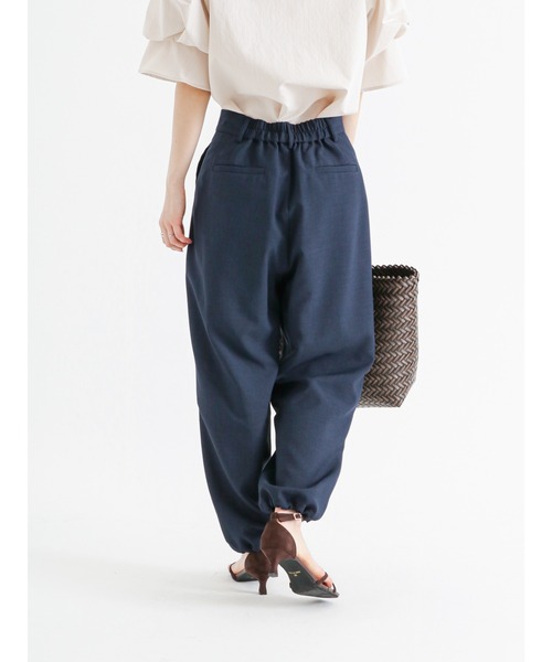 Te chichi（テチチ）の「麻調裾ドロストパラシュートカーゴパンツ（カーゴパンツ・レディース・モカ/オフホワイト/ネイビー・ﾌﾘ-）」の15枚目の写真