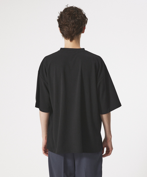 ABAHOUSE GRAY（アバハウスグレイ）の「【WHITE LINE】カットジョーゼット ドロップショルダー モックネック Tシャツ（Tシャツ/カットソー・メンズ・チャコールグレー/ブラック/グレー/オフホワイト/グレイッシュブルー・46/48）」の9枚目の写真