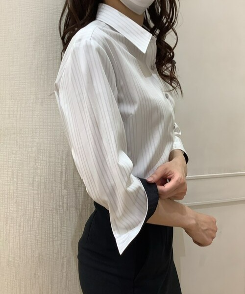 TOKYO SHIRTS(トウキョウシャツ)の「形態安定ノーアイロン レギュラー 七分袖ビジネスワイシャツ(ビジネスシャツ・レディース・ライトグレー・S/M/L/LL/XL)」の8枚目の写真