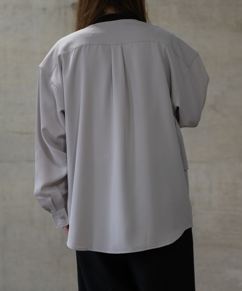 JOHN'S CLOSET（ジョンズクローゼット）の「【a】ナチュラルストレッチ クレリックバンドカラー レイヤード ルーズサイズ長袖シャツ（シャツ/ブラウス・メンズ・ブラック/ホワイト/グレイッシュベージュ・LARGE/MEDIUM/X-LARGE）」の20枚目の写真