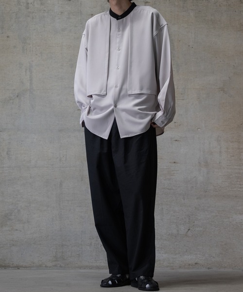 JOHN'S CLOSET（ジョンズクローゼット）の「【a】ナチュラルストレッチ クレリックバンドカラー レイヤード ルーズサイズ長袖シャツ（シャツ/ブラウス・メンズ・ブラック/ホワイト/グレイッシュベージュ・LARGE/MEDIUM/X-LARGE）」の8枚目の写真