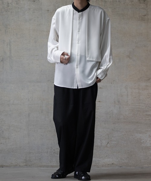 JOHN'S CLOSET（ジョンズクローゼット）の「【a】ナチュラルストレッチ クレリックバンドカラー レイヤード ルーズサイズ長袖シャツ（シャツ/ブラウス・メンズ・ブラック/ホワイト/グレイッシュベージュ・LARGE/MEDIUM/X-LARGE）」の5枚目の写真