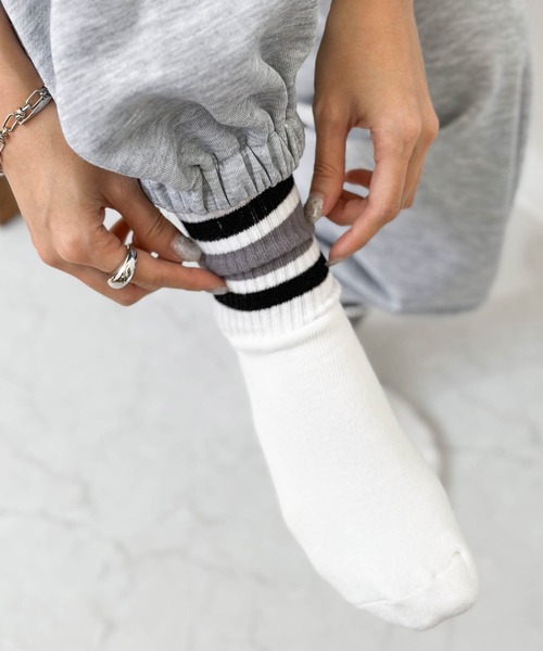 andme（アンドミー）の「裏パイルカラーラインリブソックス（ソックス/靴下・レディース・グレー/イエロー/オレンジ/チャコールグレー・23-25cm）」の3枚目の写真