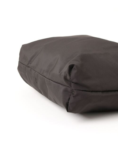 and it_（アンドイット）の「ドロストラージショルダー（ショルダーバッグ・レディース・グレー/ピンク/アイボリー/ブラック・FREE）」の10枚目の写真