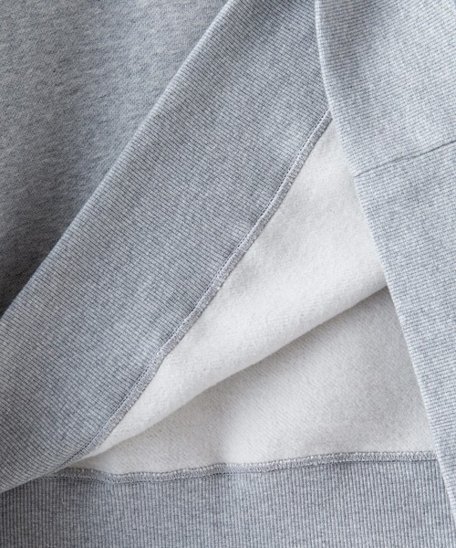 Champion(チャンピオン)の「【CHAMPION/チャンピオン】USAコットン 裏起毛 スウェット トレーナー リサイクルポリエステル サスティナブル ワンポイントロゴ刺繍(スウェット・メンズ・ネイビー/オフホワイト/杢グレー/ダークグリーン/ブラック・LARGE/MEDIUM/X-LARGE/XX-LARGE)」の10枚目の写真