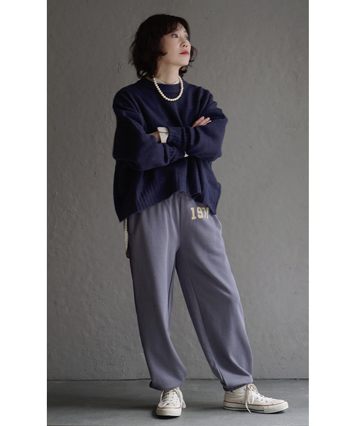 apartment department（アパートメントデパートメント）の「ショート丈 ワイドクルーネック プルオーバー（ニット/セーター・レディース・ブルー/アイボリー/ライトブラウン/レッド/ブラック/グリーン/ベージュ/ネイビー・M）」の20枚目の写真