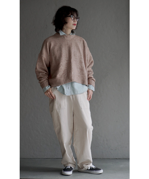 apartment department（アパートメントデパートメント）の「ショート丈 ワイドクルーネック プルオーバー（ニット/セーター・レディース・ブルー/アイボリー/ライトブラウン/レッド/ブラック/グリーン/ベージュ/ネイビー・M）」の19枚目の写真