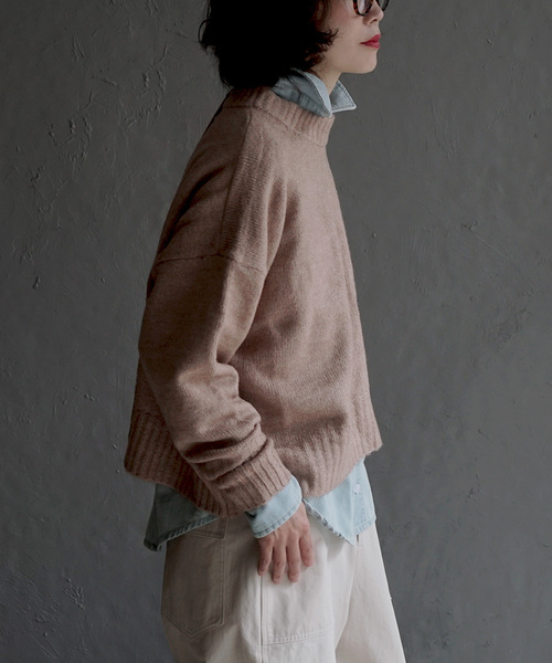 apartment department（アパートメントデパートメント）の「ショート丈 ワイドクルーネック プルオーバー（ニット/セーター・レディース・ブルー/アイボリー/ライトブラウン/レッド/ブラック/グリーン/ベージュ/ネイビー・M）」の16枚目の写真