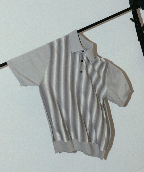 BEAMS（ビームス）の「BEAMS / カスリ グラデーション ポロシャツ（ポロシャツ・メンズ・ブルー/ライトグレー/ベージュ・S/M/L/XL）」の2枚目の写真